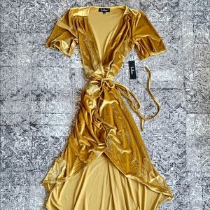 Lulu’s Velvet Wrap Dress